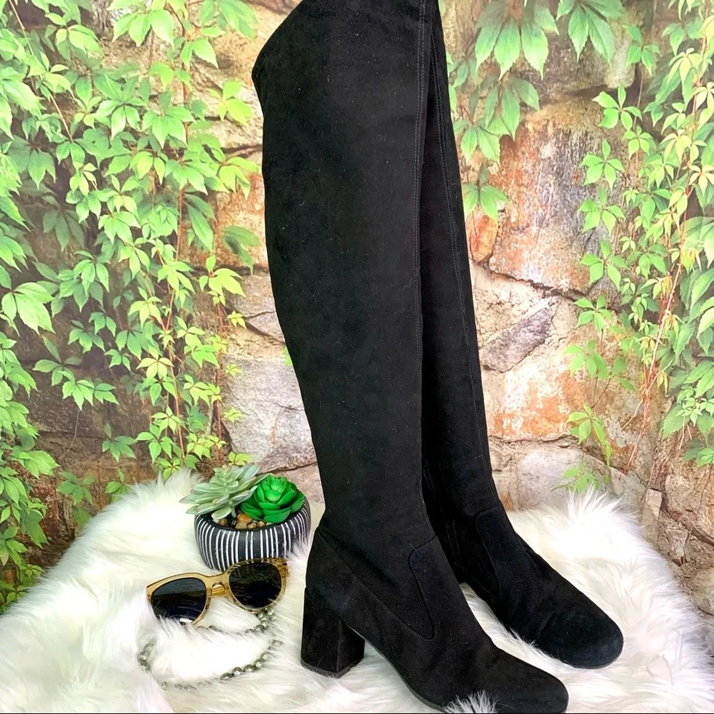 VINCE. Quiet Luxury Minimalist Blythe Black Suede Over the Knee Boots, 6M